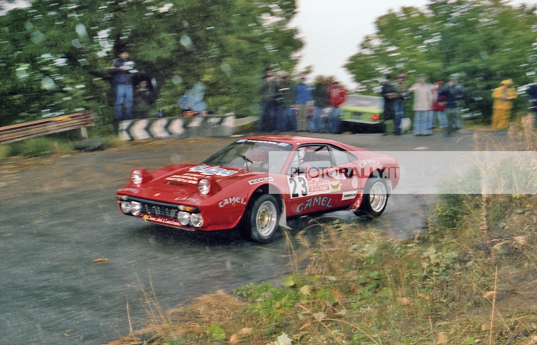 FERRARI 308 GTB Burago 1/24 - Rallye San Remo (Vintage 1980s) - Made in Italy EUR 24,00 - FR